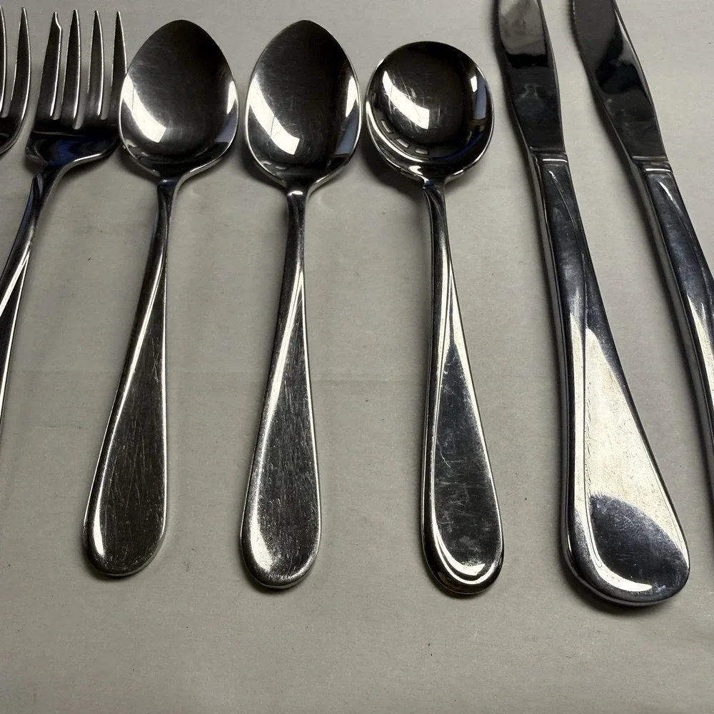 8 Pc Oneida Flight Reliance Salad Forks Knives Soup Spoons Stainless Flatware